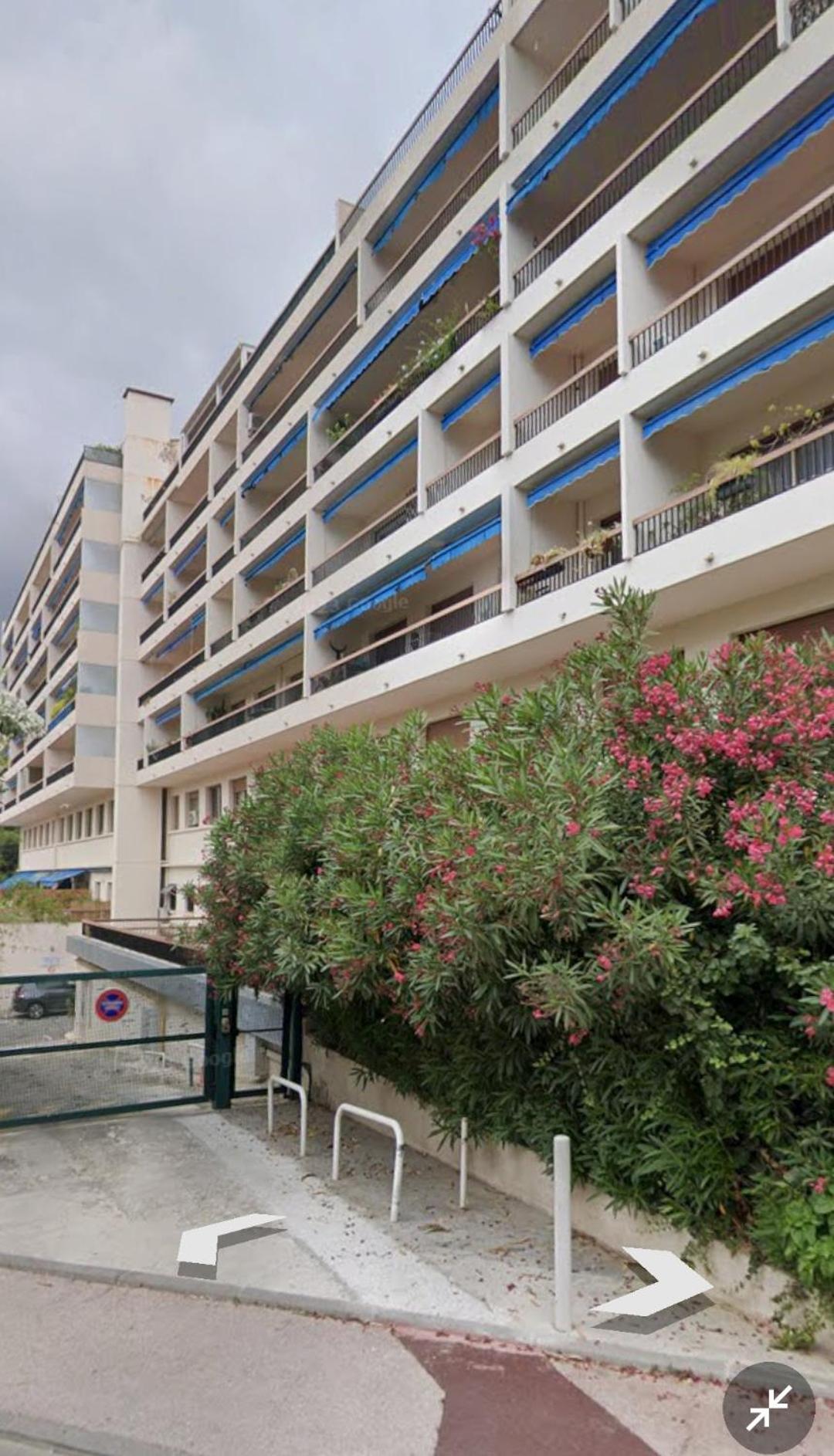 Studio Et Stationnement Offert Centre Hyeres Exterior photo